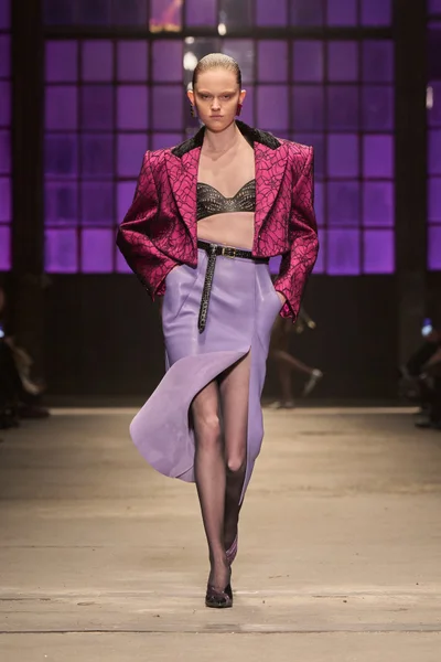 Look 35